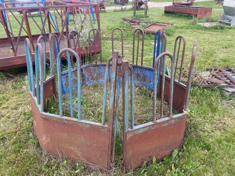Hay/Forage/Livestock  Round Bale Feeder Photo